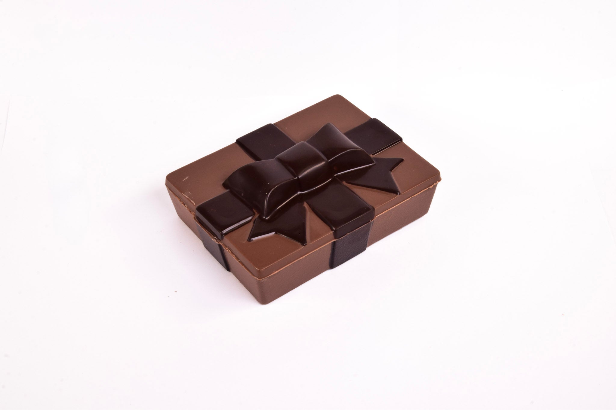 Chocoladegeschenkdoos van B-art met strik voor een zakelijke presentatie